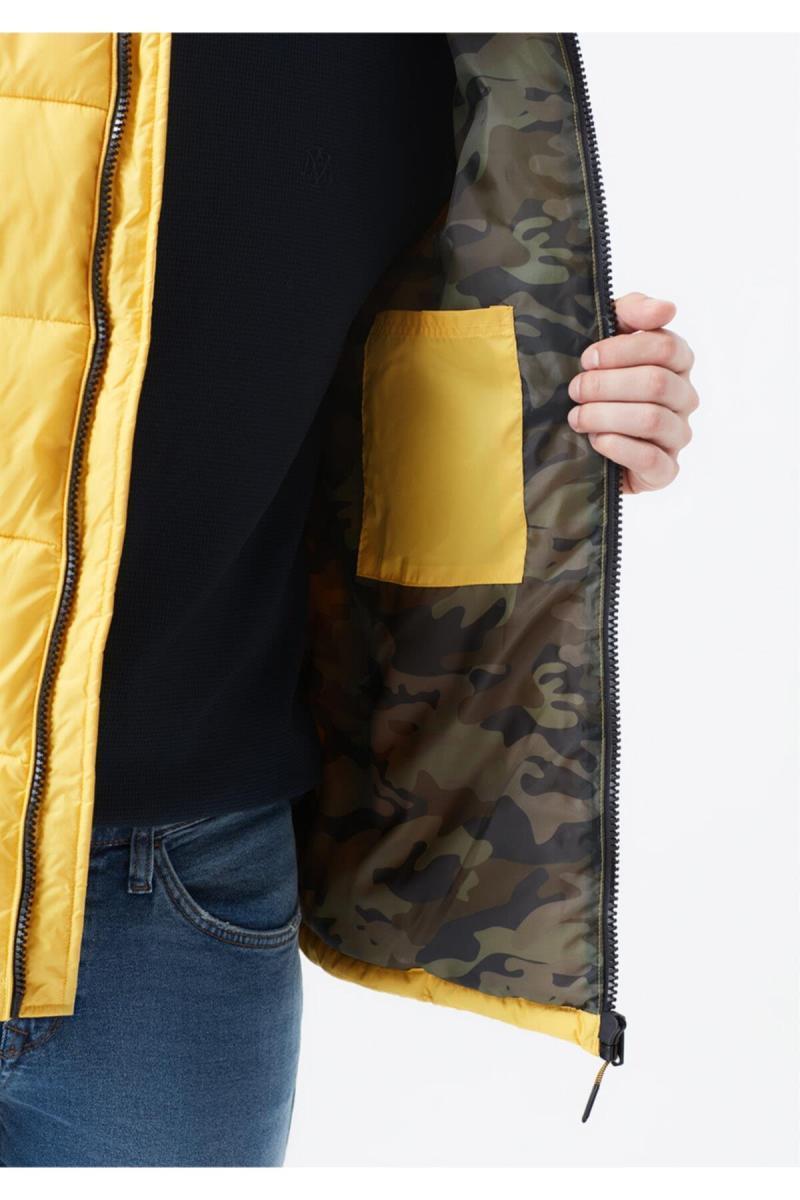 Mavi Kapüşonlu Sarı Şişme Mont Rahat Kesim (010310-32173) Mavi Kapüşonlu Sarı Şişme Mont Rahat Kesim (010310-32173)