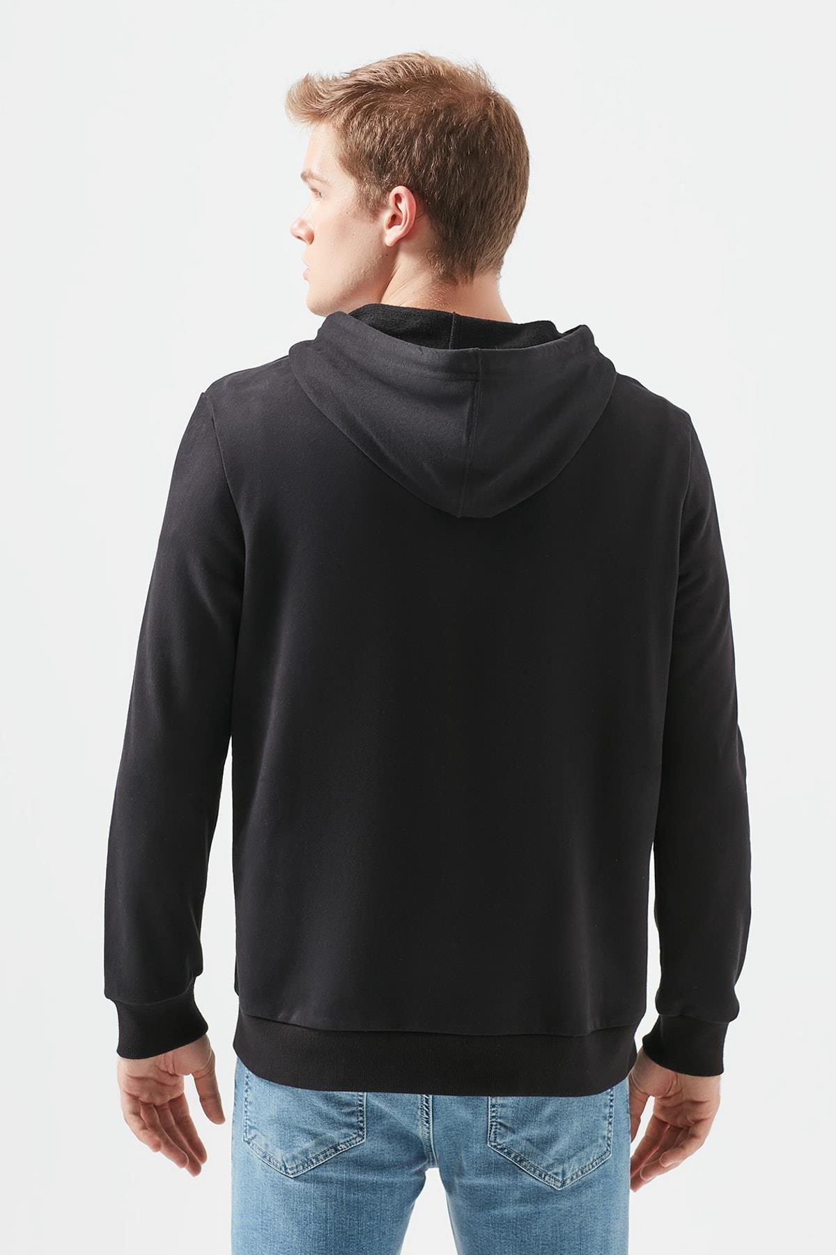 Mavi Erkek Mavi Jeans Baskılı Kapüşonlu Siyah Sweatshirt (066522-900) Mavi Erkek Mavi Jeans Baskılı Kapüşonlu Siyah Sweatshirt (066522-900)