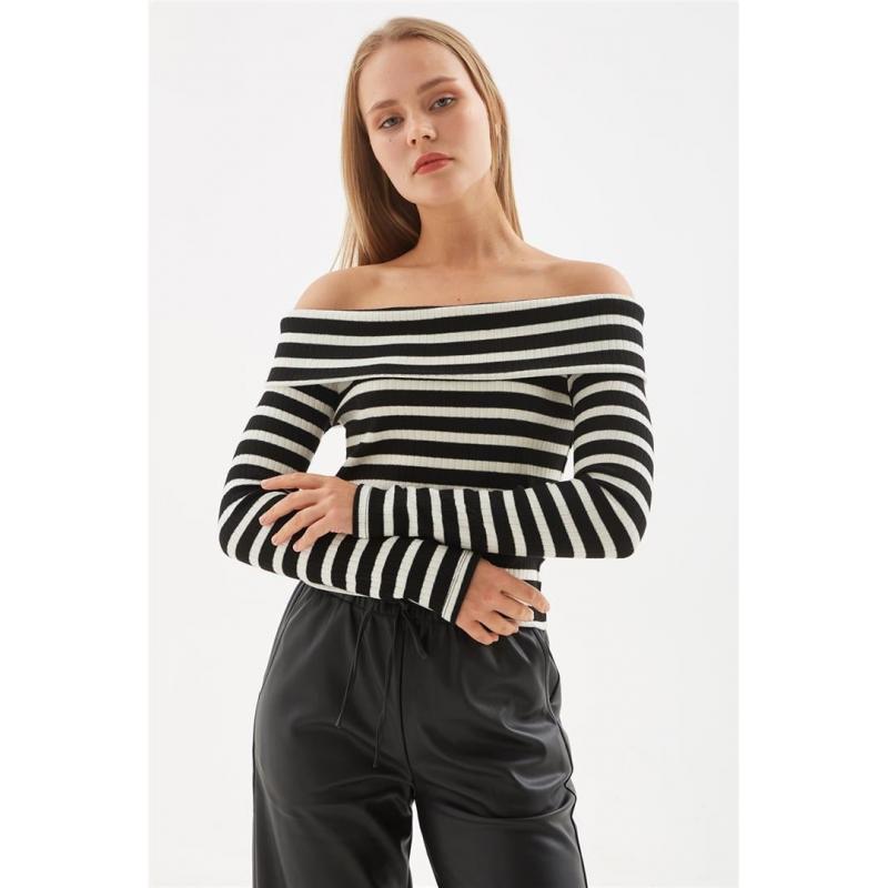 Fashion Friends Kadın Bluz 24K0220K1 (24K0220K1) Fashion Friends Kadın Bluz 24K0220K1 (24K0220K1)