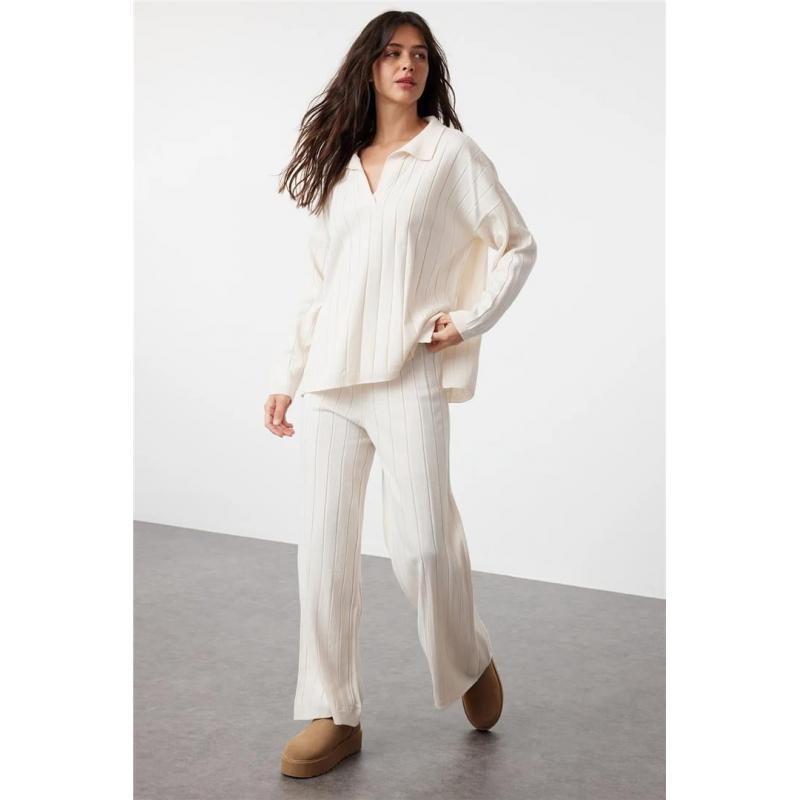 Fashion Friends Kadın Polo Yaka Takım 24K0227K1 (24K0227K1) Fashion Friends Kadın Polo Yaka Takım 24K0227K1 (24K0227K1)