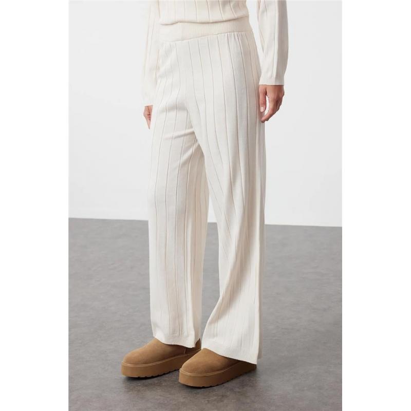 Fashion Friends Kadın Polo Yaka Takım 24K0227K1 (24K0227K1) Fashion Friends Kadın Polo Yaka Takım 24K0227K1 (24K0227K1)