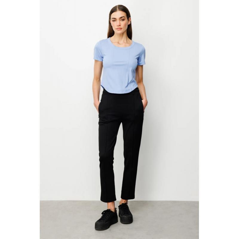 On Fashion Önü Parçalı Sıfır Yaka Kadın Bluz 25Y.ON.BLZ.51550.01 (25Y.ON.BLZ.51550.01) On Fashion Önü Parçalı Sıfır Yaka Kadın Bluz 25Y.ON.BLZ.51550.01 (25Y.ON.BLZ.51550.01)