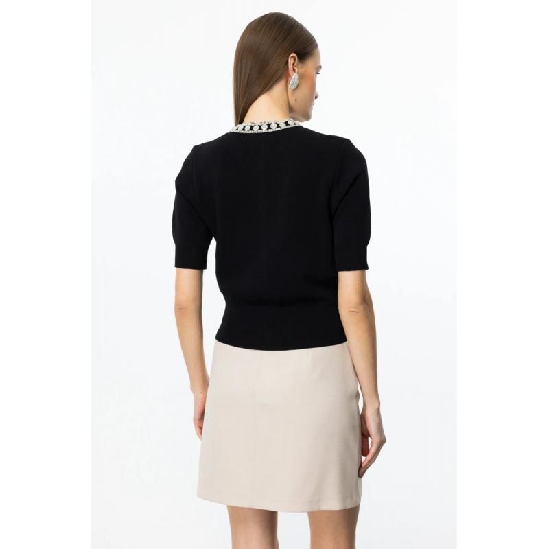 On Fashion Yakası Taşlı Önü Düğmeli Kadın Hırka 25Y.ON.HRK.53905.01 (25Y.ON.HRK.53905.01) On Fashion Yakası Taşlı Önü Düğmeli Kadın Hırka 25Y.ON.HRK.53905.01 (25Y.ON.HRK.53905.01)