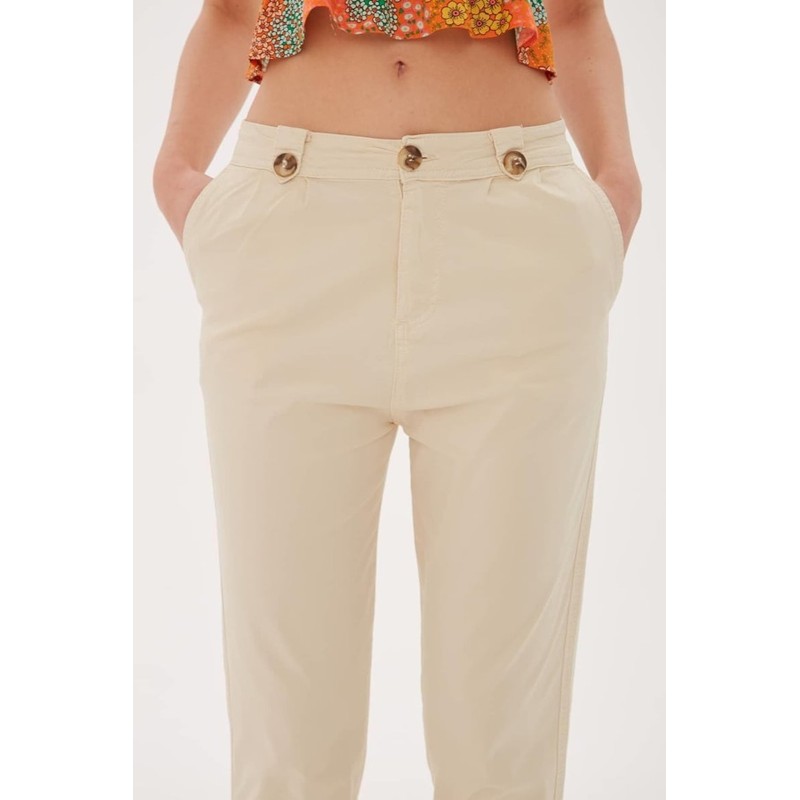 Fashion Friends Düğme Detaylı Kadın Kanvas Pantolon 25Y0312K1 (25Y0312K1) Fashion Friends Düğme Detaylı Kadın Kanvas Pantolon 25Y0312K1 (25Y0312K1)