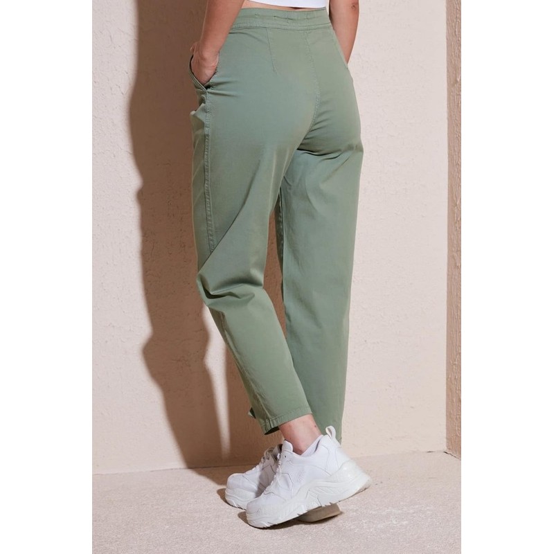 Fashion Friends Düğme Detaylı Kadın Kanvas Pantolon 25Y0312K1 (25Y0312K1) Fashion Friends Düğme Detaylı Kadın Kanvas Pantolon 25Y0312K1 (25Y0312K1)