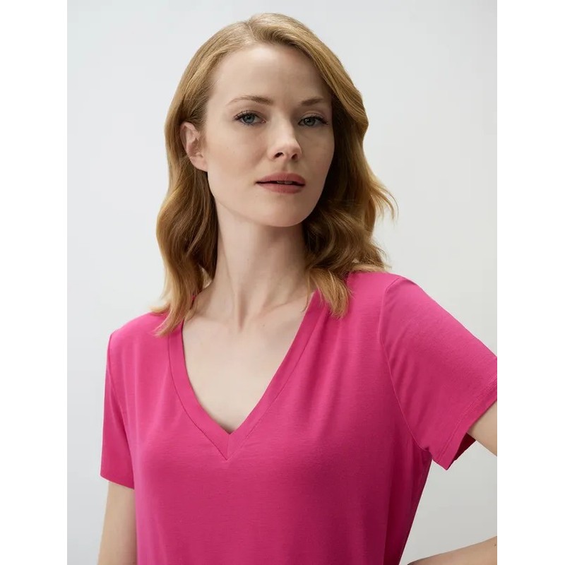 Jimmy Key V Yaka Kadın Basic T-shirt 4WW032758 (4WW032758) Jimmy Key V Yaka Kadın Basic T-shirt 4WW032758 (4WW032758)