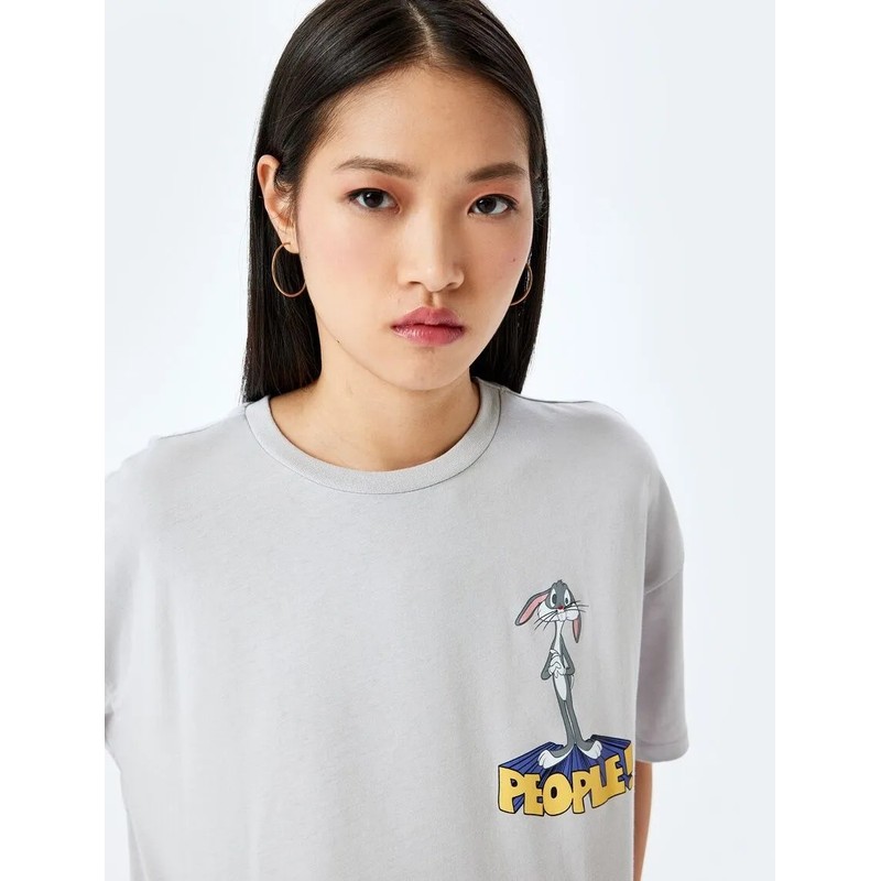 Koton Bugs Bunny Lisanslı Arkası Baskılı Kadın Oversize T-shirt 5SAL10154IK (5SAL10154IK) Koton Bugs Bunny Lisanslı Arkası Baskılı Kadın Oversize T-shirt 5SAL10154IK (5SAL10154IK)