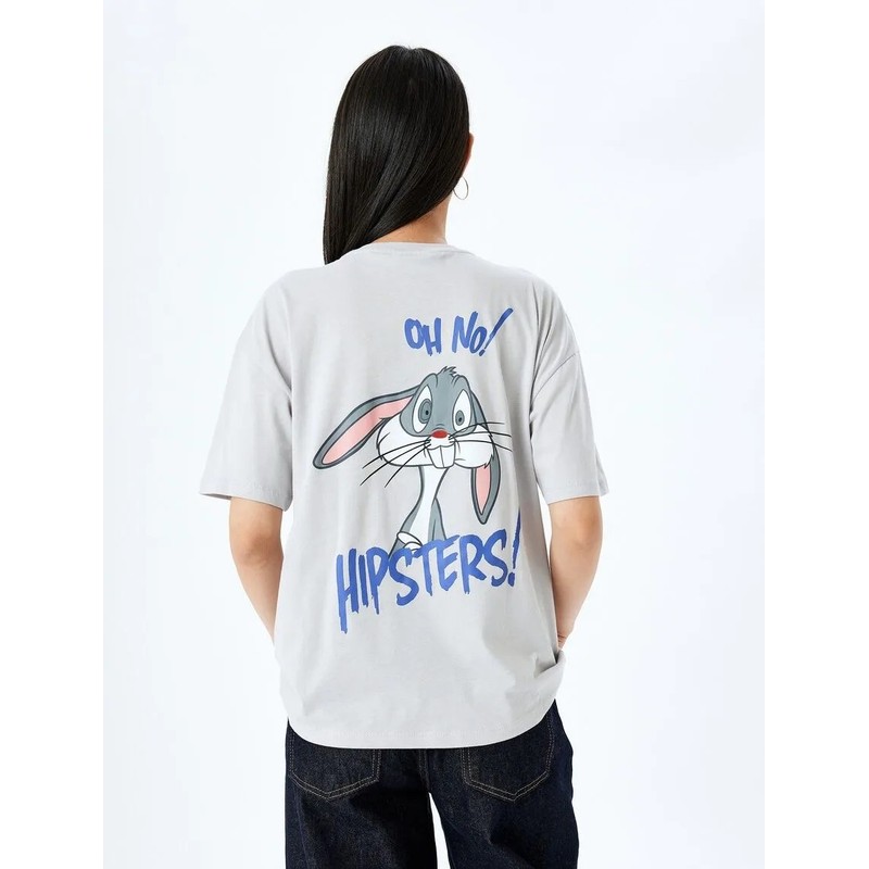 Koton Bugs Bunny Lisanslı Arkası Baskılı Kadın Oversize T-shirt 5SAL10154IK (5SAL10154IK) Koton Bugs Bunny Lisanslı Arkası Baskılı Kadın Oversize T-shirt 5SAL10154IK (5SAL10154IK)