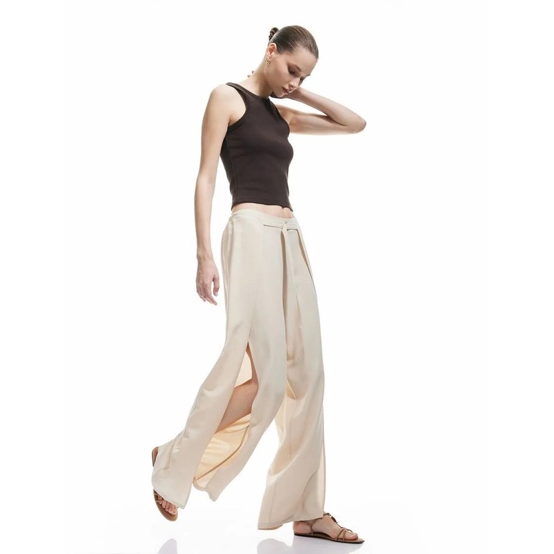 Koton Viskon Kemer Detaylı Yırtmaçlı Nervürlü Kadın Geniş Paça Pantolon 5SAL40102IW (5SAL40102IW) Koton Viskon Kemer Detaylı Yırtmaçlı Nervürlü Kadın Geniş Paça Pantolon 5SAL40102IW (5SAL40102IW)