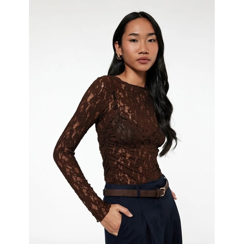 Koton Yarı Transparan Kayık Yaka Kadın Dantel Bluz 6WAK80174EK (6WAK80174EK) Kahverengi