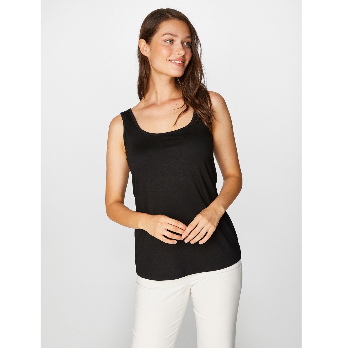 Faik Sönmez Kadın Kalın Askılı Atlet B00023 (B00023) Faik Sönmez Kadın Kalın Askılı Atlet B00023 (B00023)