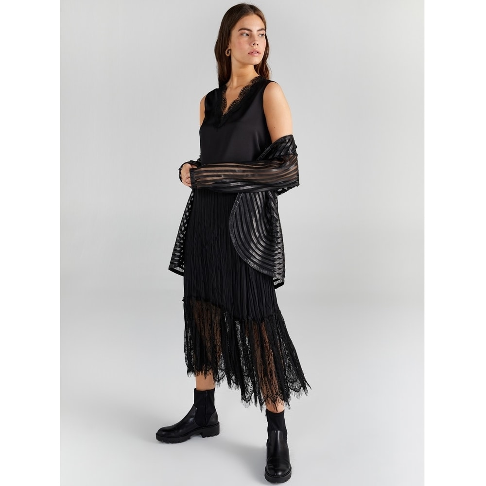 Faik Sönmez Kadın Dantelli Atlet B00065 (B00065) Faik Sönmez Kadın Dantelli Atlet B00065 (B00065)