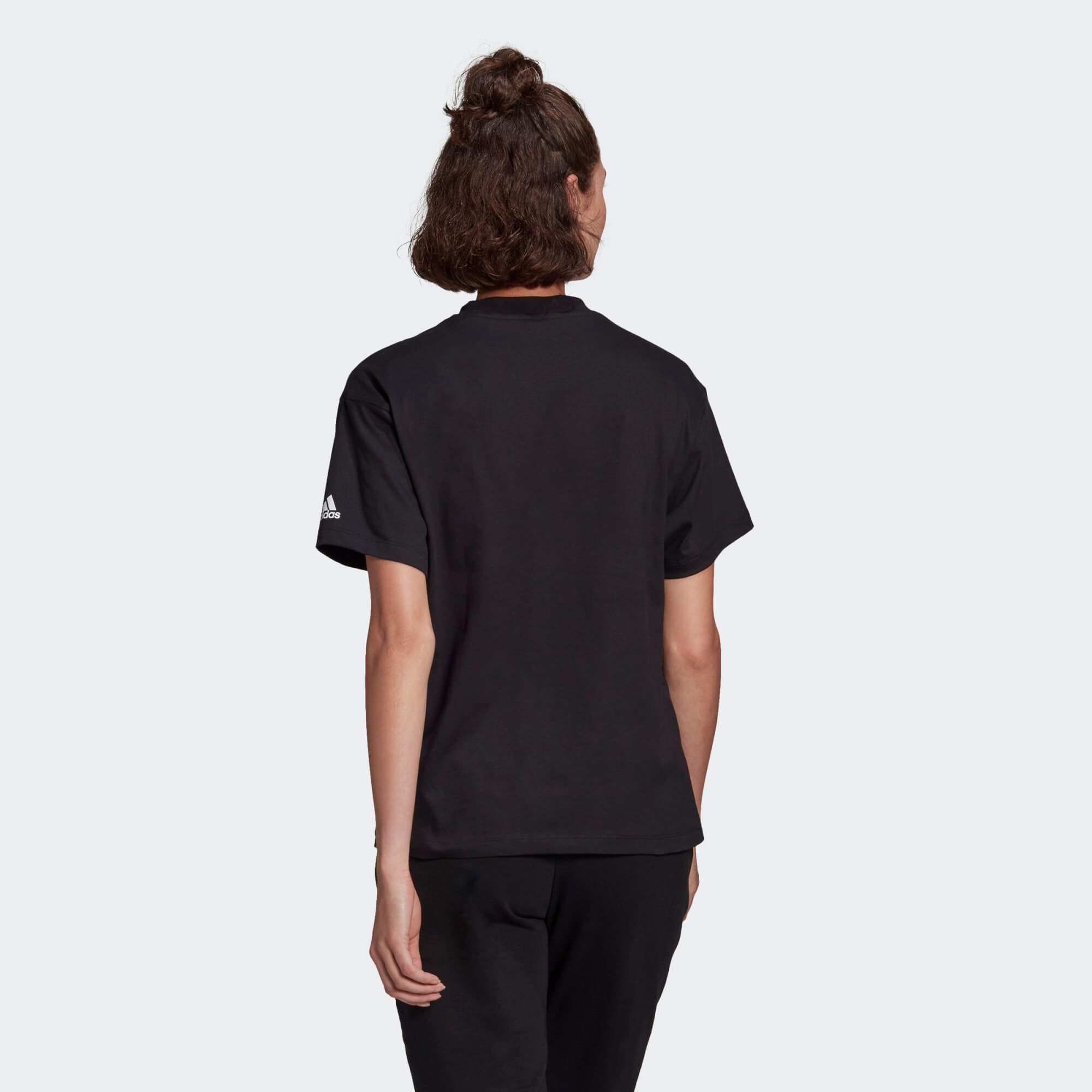 Adidas Giant Kadın Grafik T-Shirt (GL0548) Adidas Giant Kadın Grafik T-Shirt (GL0548)