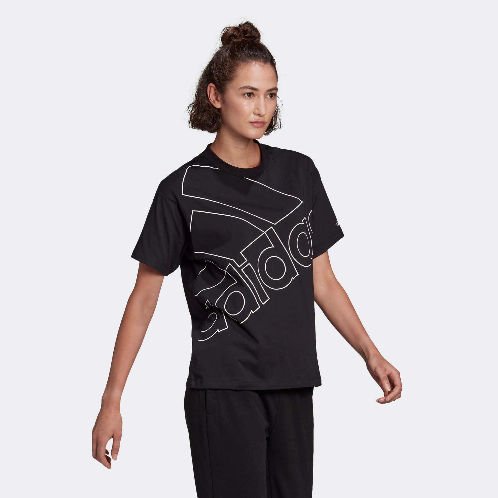 Adidas Giant Kadın Grafik T-Shirt (GL0548) Adidas Giant Kadın Grafik T-Shirt (GL0548)