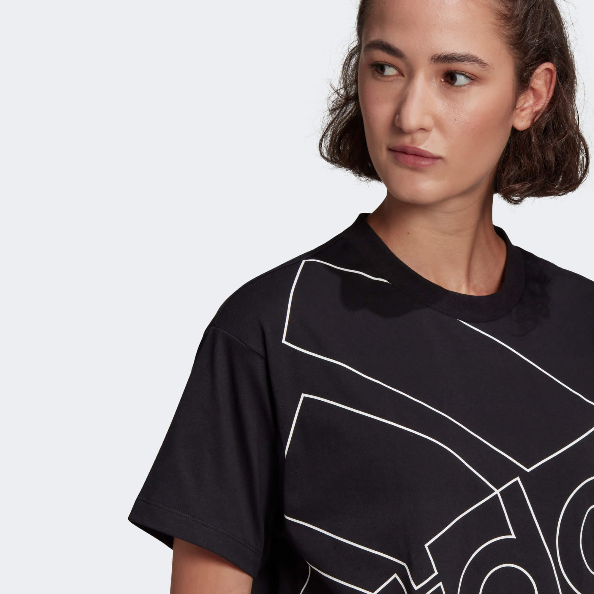 Adidas Giant Kadın Grafik T-Shirt (GL0548) Adidas Giant Kadın Grafik T-Shirt (GL0548)