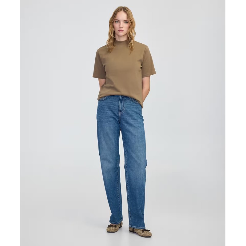 İpekyol Rahat Kesim Dik Yaka Kadın T-Shirt (IW6250070126) İpekyol Rahat Kesim Dik Yaka Kadın T-Shirt (IW6250070126)