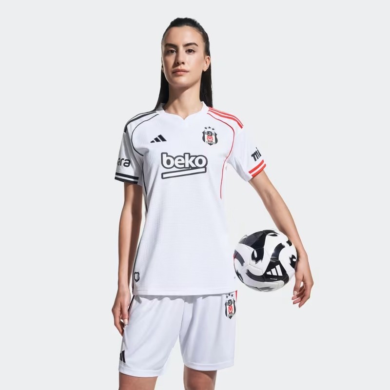 Adidas Beşiktaş İç Saha Kadın Forma JN9935 (JN9935) Beyaz