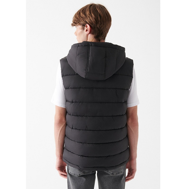 Mavi Kapüşonlu Erkek Yelek (M010442-900) Mavi Kapüşonlu Erkek Yelek (M010442-900)