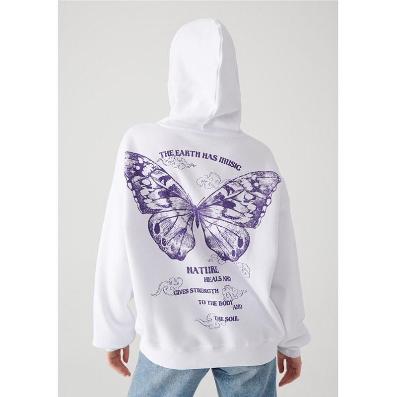 Mavi Kelebek Baskılı Beyaz Kadın Sweatshirt (M1610045-620) Mavi Kelebek Baskılı Beyaz Kadın Sweatshirt (M1610045-620)