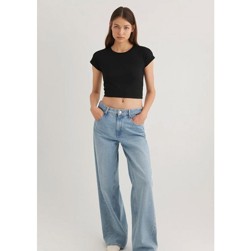 Mavi Basic Kadın Crop T-shirt (M168382-25745) Mavi Basic Kadın Crop T-shirt (M168382-25745)