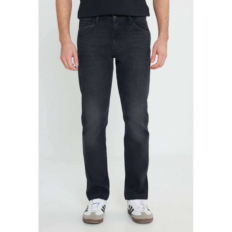 Wrangler Regular Fit Düşük Bel Esnek Greensboro Erkek Jean Pantolon MW15Q01358 (MW15Q01358) Wrangler Regular Fit Düşük Bel Esnek Greensboro Erkek Jean Pantolon MW15Q01358 (MW15Q01358)