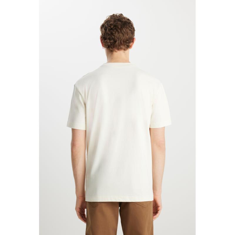 Wrangler Relaxed Fit Small Logo Erkek T-shirt MW7NM20387742L (MW7NM20387742L) Wrangler Relaxed Fit Small Logo Erkek T-shirt MW7NM20387742L (MW7NM20387742L)