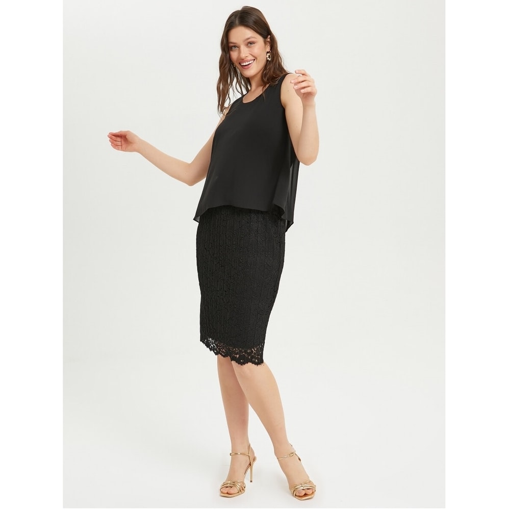 Faik Sönmez Kadın Pilise Dantel Detaylı Kolsuz Abiye Elbise (U64115) Faik Sönmez Kadın Pilise Dantel Detaylı Kolsuz Abiye Elbise (U64115)