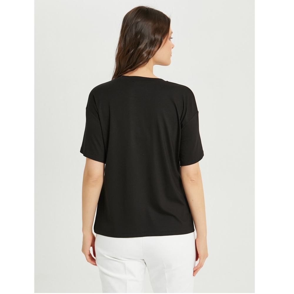 Faik Sönmez Kadın Önü Kelebek Baskılı V Yaka T-Shirt (U64461) Faik Sönmez Kadın Önü Kelebek Baskılı V Yaka T-Shirt (U64461)