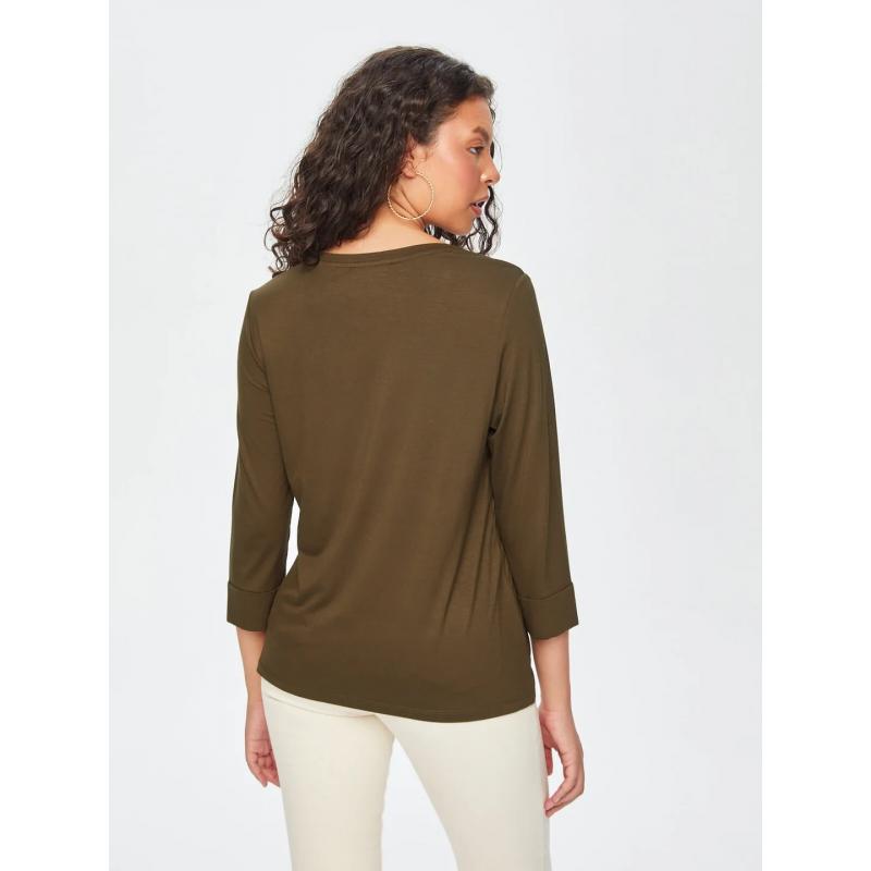 Faik Sönmez V Yaka Truvakar Kol Kadın T-shirt 69025 (U69025) Faik Sönmez V Yaka Truvakar Kol Kadın T-shirt 69025 (U69025)