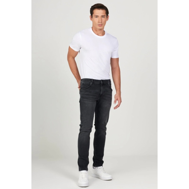 Wrangler Larston Erkek Jean Pantolon (W18S02958) Wrangler Larston Erkek Jean Pantolon (W18S02958)
