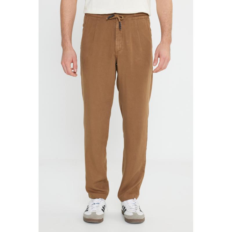 Wrangler Chino Regular Fit Erkek Pantolon W221266211 (W221266211) Wrangler Chino Regular Fit Erkek Pantolon W221266211 (W221266211)