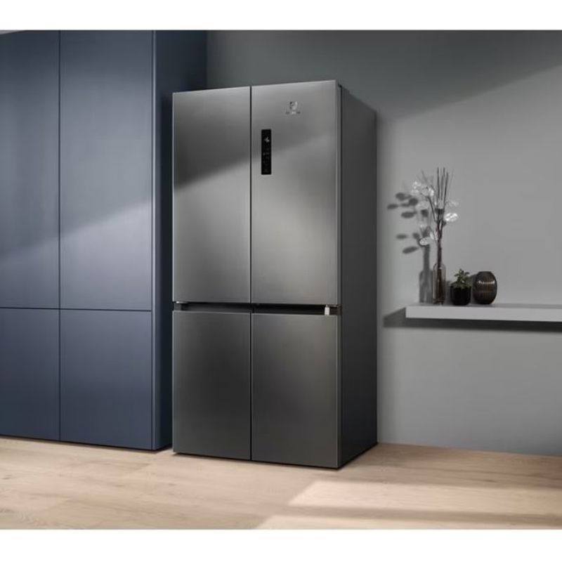 Electrolux ELT9VE52U0 Gardırop Tipi No Frost Inox Buzdolabı Electrolux ELT9VE52U0 Gardırop Tipi No Frost Inox Buzdolabı