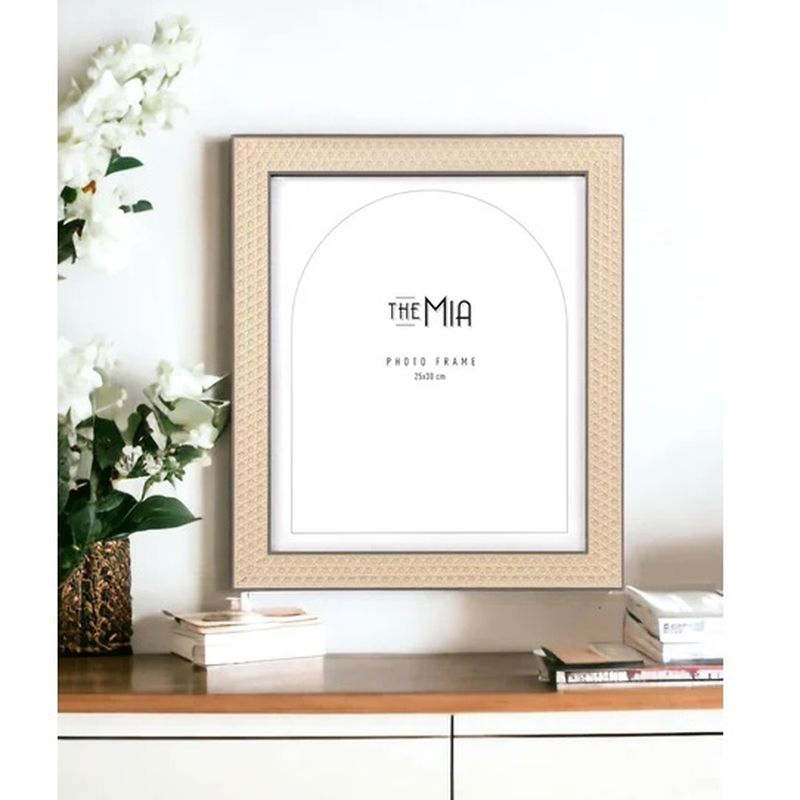 The Mia Vimini Fotoğraf Çerçevesi Kahverengi 30x25cm CRV0006 The Mia Vimini Fotoğraf Çerçevesi Kahverengi 30x25cm CRV0006