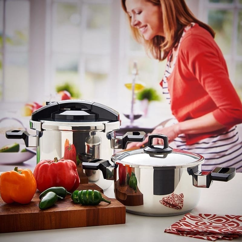 Hisar Neptün Düdüklü Tencere 4-7 Lt. Siyah Hisar Neptün Düdüklü Tencere 4-7 Lt. Siyah